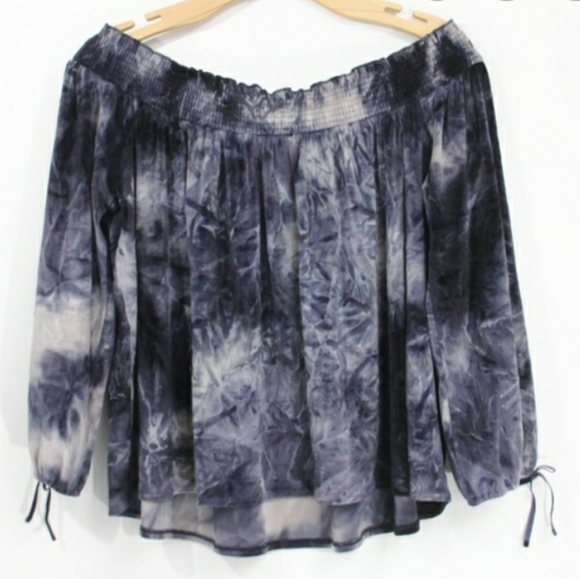 AMERICAN EAGLE Velvet Off-Shoulder Top EUC - Picture 7 of 9